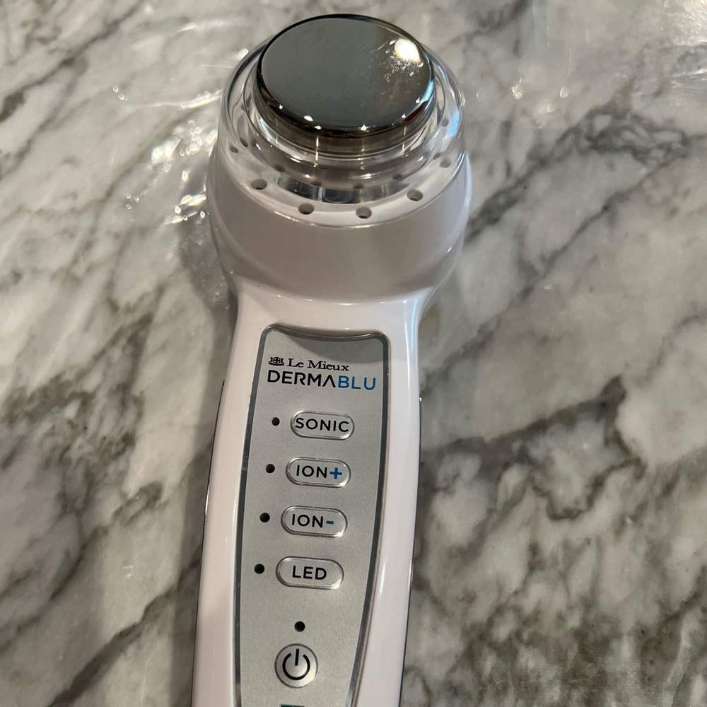 Le Mieux Dermablu LED Skin Clear Therapy